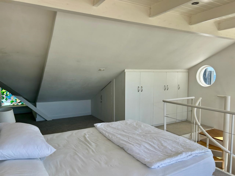 To Let 2 Bedroom Property for Rent in Sea Point Western Cape